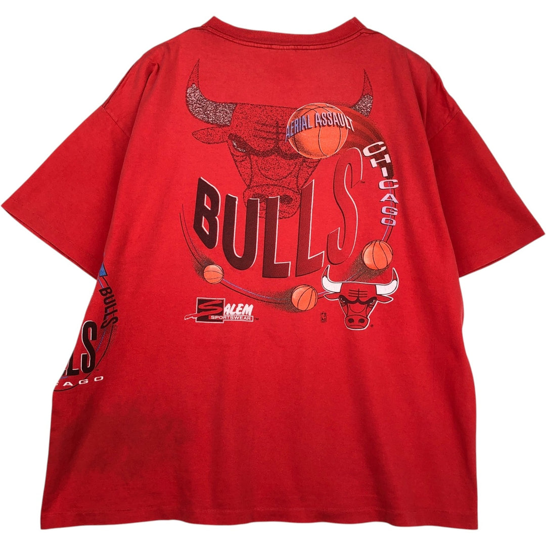 90'S SALEM SPORTSWEAR NBA Chicago Bulls sports print T-shirt, Made in USA, Men's XXL equivalent, Vintage cotton red type Vintage Second Hand