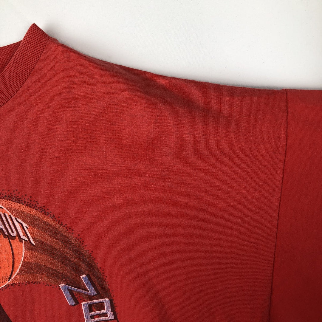 90'S SALEM SPORTSWEAR NBA Chicago Bulls sports print T-shirt, Made in USA, Men's XXL equivalent, Vintage cotton red type Vintage Second Hand