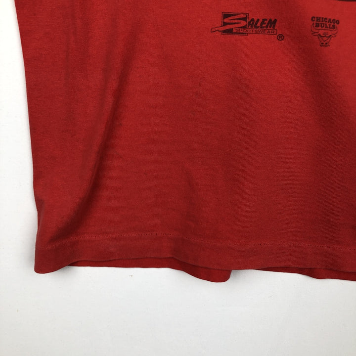 90'S SALEM SPORTSWEAR NBA Chicago Bulls sports print T-shirt, Made in USA, Men's XXL equivalent, Vintage cotton red type Vintage Second Hand