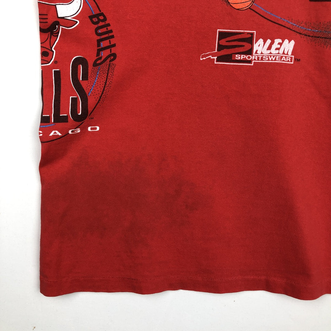 90'S SALEM SPORTSWEAR NBA Chicago Bulls sports print T-shirt, Made in USA, Men's XXL equivalent, Vintage cotton red type Vintage Second Hand
