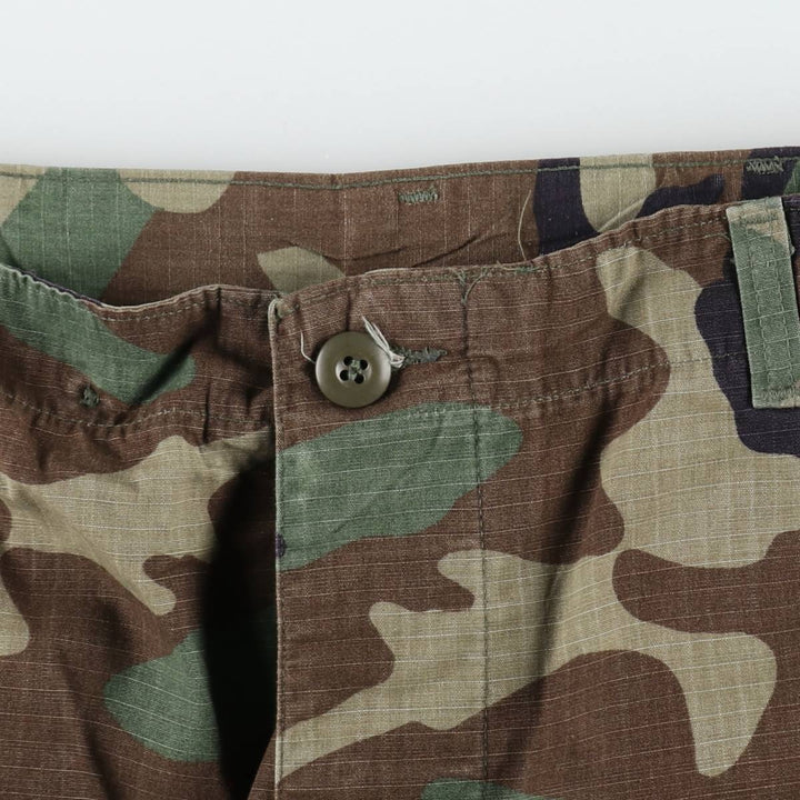 1990'S US Military Issue Camouflage Pattern Woodland Camo Ripstop Military Cargo Pants Combat Pants Made in USA MEDIUM-SHORT Nylon Khaki type Vintage Second Hand