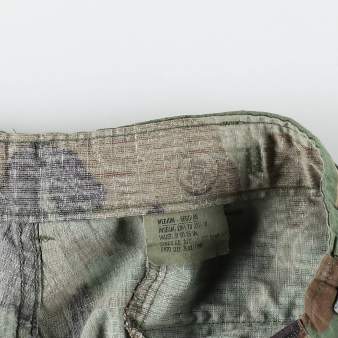 1990'S US Military Issue Camouflage Pattern Woodland Camo Military Cargo Pants Combat Pants Made in USA MEDIUM-REGULAR Nylon Khaki type Vintage Second Hand