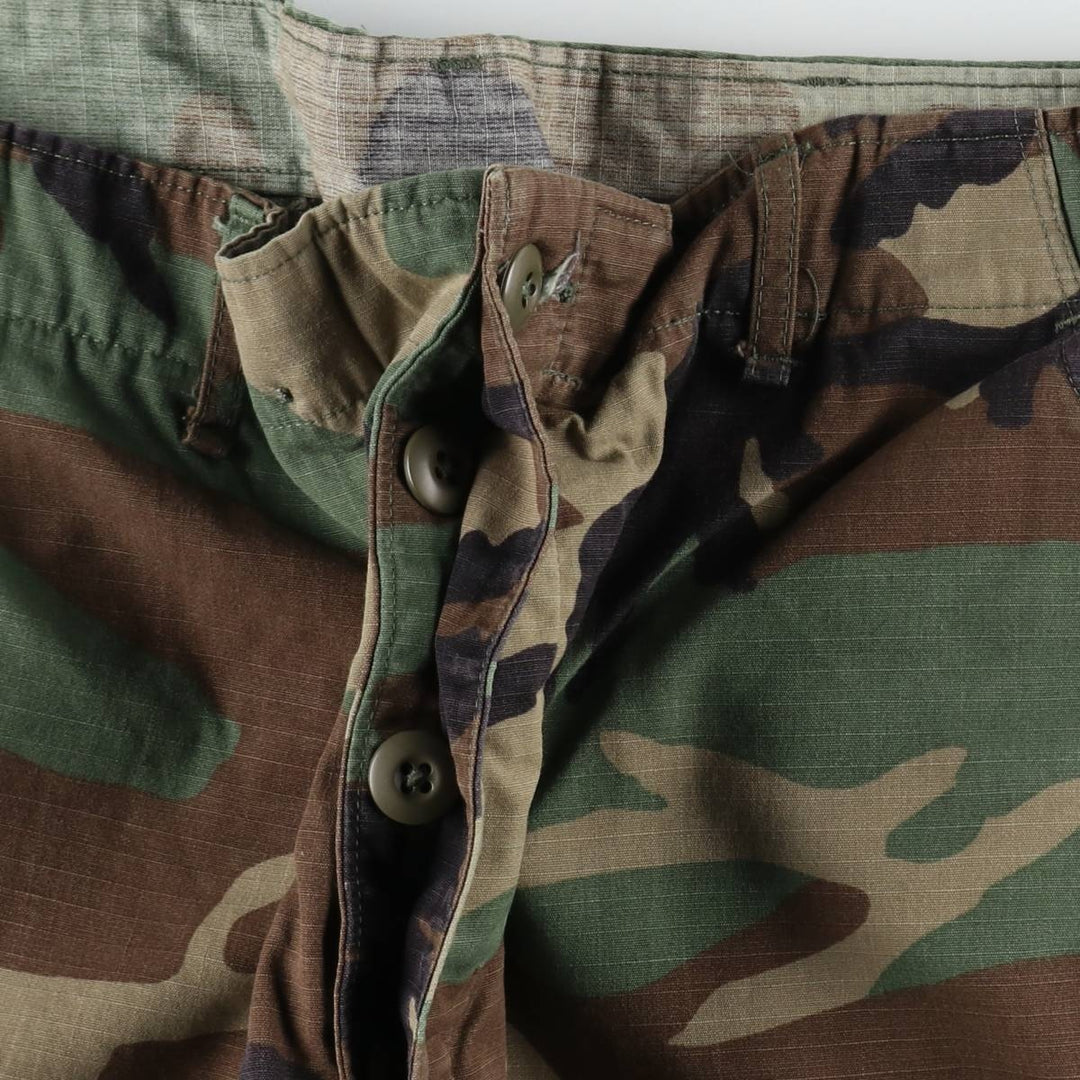 1990'S US Military Issue Camouflage Pattern Woodland Camo Military Cargo Pants Combat Pants Made in USA MEDIUM-REGULAR Nylon Khaki type Vintage Second Hand