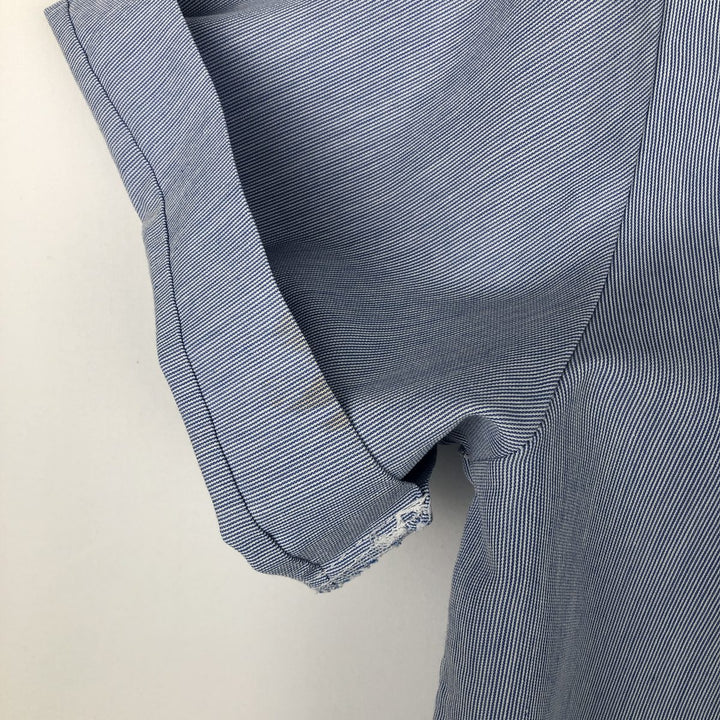 Alexander Martin Stripe Pattern Short-Sleeve Open-Collar Polyester Shirt, Boxy Fit, Made in USA, Men's Size L (approx.) polyester Blue type light blue Vintage Second Hand