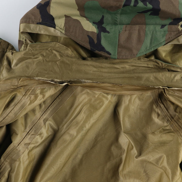 Civilian-made USCAVALRY camouflage pattern woodland camo military Gore-Tex parka, made in USA, men's size XL equivalent. Nylon Khaki type Vintage Second Hand