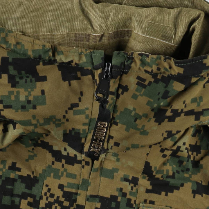 Genuine US military camouflage pattern military Gore-Tex parka, medium-short size (equivalent to men's M). Nylon Khaki type Vintage Second Hand