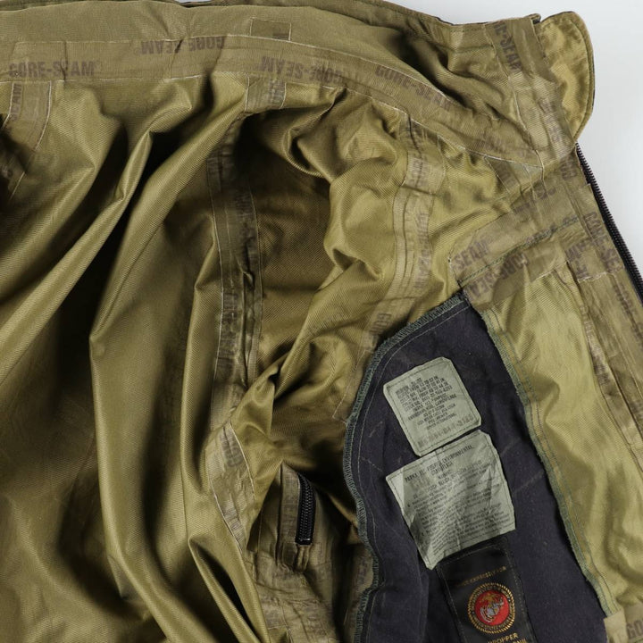 Genuine US military camouflage pattern military Gore-Tex parka, medium-short size (equivalent to men's M). Nylon Khaki type Vintage Second Hand