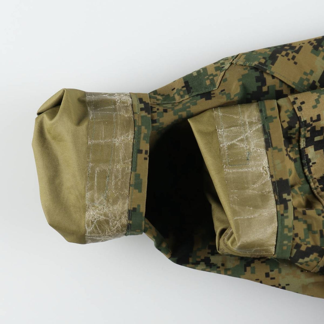 Genuine US military camouflage pattern military Gore-Tex parka, medium-short size (equivalent to men's M). Nylon Khaki type Vintage Second Hand