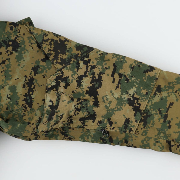 Genuine US military camouflage pattern military Gore-Tex parka, medium-short size (equivalent to men's M). Nylon Khaki type Vintage Second Hand