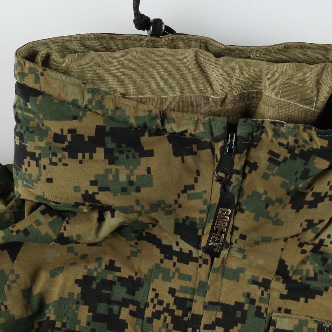 Genuine US military camouflage pattern military Gore-Tex parka, medium-short size (equivalent to men's M). Nylon Khaki type Vintage Second Hand