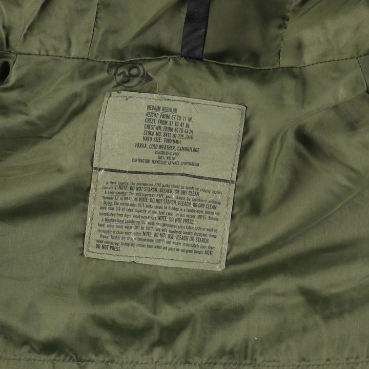 Authentic 1990'S US Military Camouflage Pattern Woodland Camo ECWCS 1st Gen Late Model Military Gore-Tex Parka, Made in USA, Medium-Regular Nylon Khaki type Vintage Second Hand