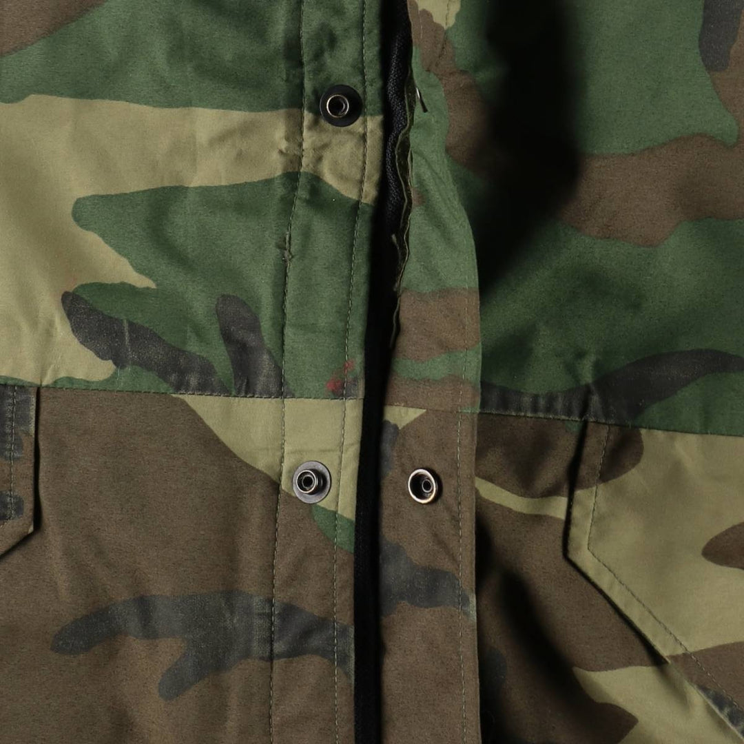 Authentic 1990'S US Military Camouflage Pattern Woodland Camo ECWCS 1st Gen Late Model Military Gore-Tex Parka, Made in USA, Medium-Regular Nylon Khaki type Vintage Second Hand
