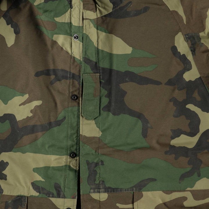 Authentic 1990'S US Military Camouflage Pattern Woodland Camo ECWCS 1st Gen Late Model Military Gore-Tex Parka, Made in USA, Medium-Regular Nylon Khaki type Vintage Second Hand