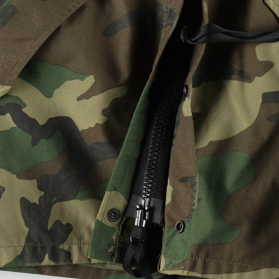 Authentic 1990'S US Military Camouflage Pattern Woodland Camo ECWCS 1st Gen Late Model Military Gore-Tex Parka, Made in USA, Medium-Regular Nylon Khaki type Vintage Second Hand