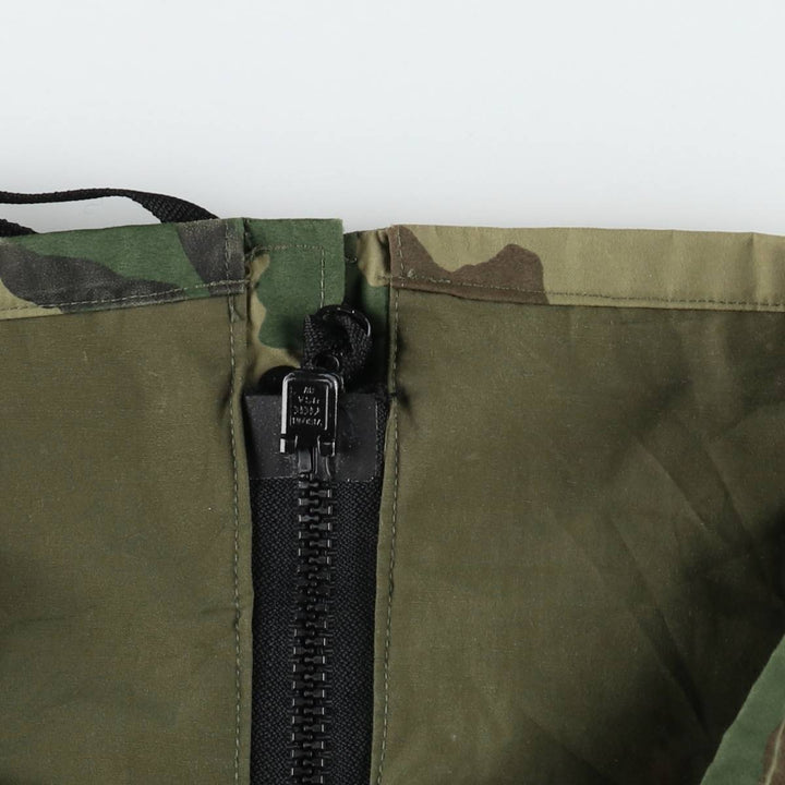 Authentic 1990'S US Military Camouflage Pattern Woodland Camo ECWCS 1st Gen Late Model Military Gore-Tex Parka, Made in USA, Medium-Regular Nylon Khaki type Vintage Second Hand