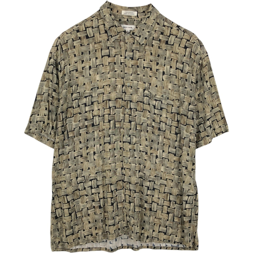 Pierre Cardin all-over print short-sleeved rayon box shirt, men's size XL. Rayon black type Vintage Second Hand
