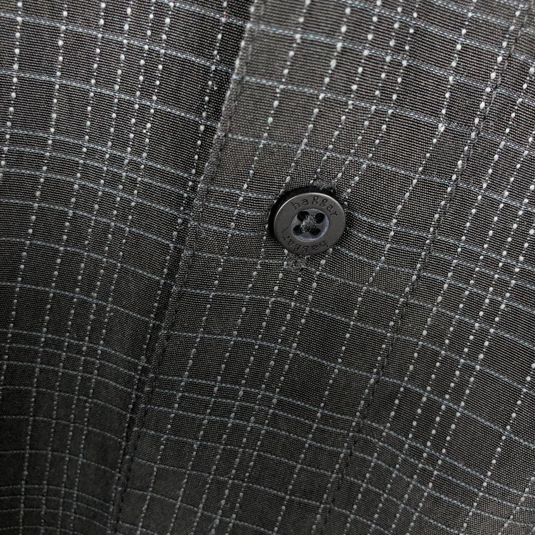 HAGGAR LUXURY MICROFIBER Check Pattern Short-Sleeve Polyester Box Shirt (Men's XL equivalent) polyester black type Vintage Second Hand