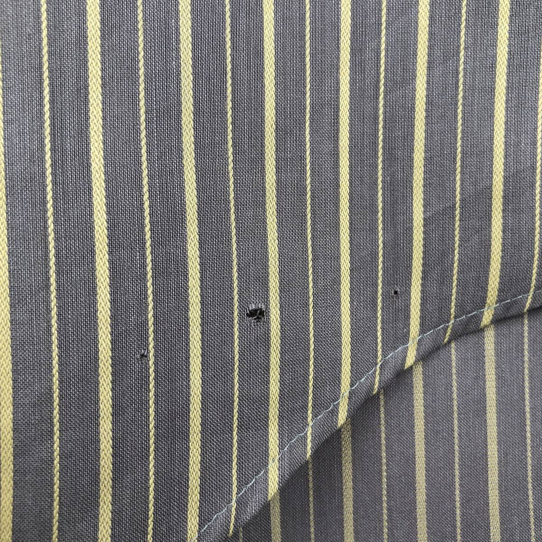 1970'S Van Heusen Stripe Pattern Short-Sleeve Poly-Cotton Shirt, Men's Size M (Equivalent), Vintage polyester Beige type Vintage Second Hand
