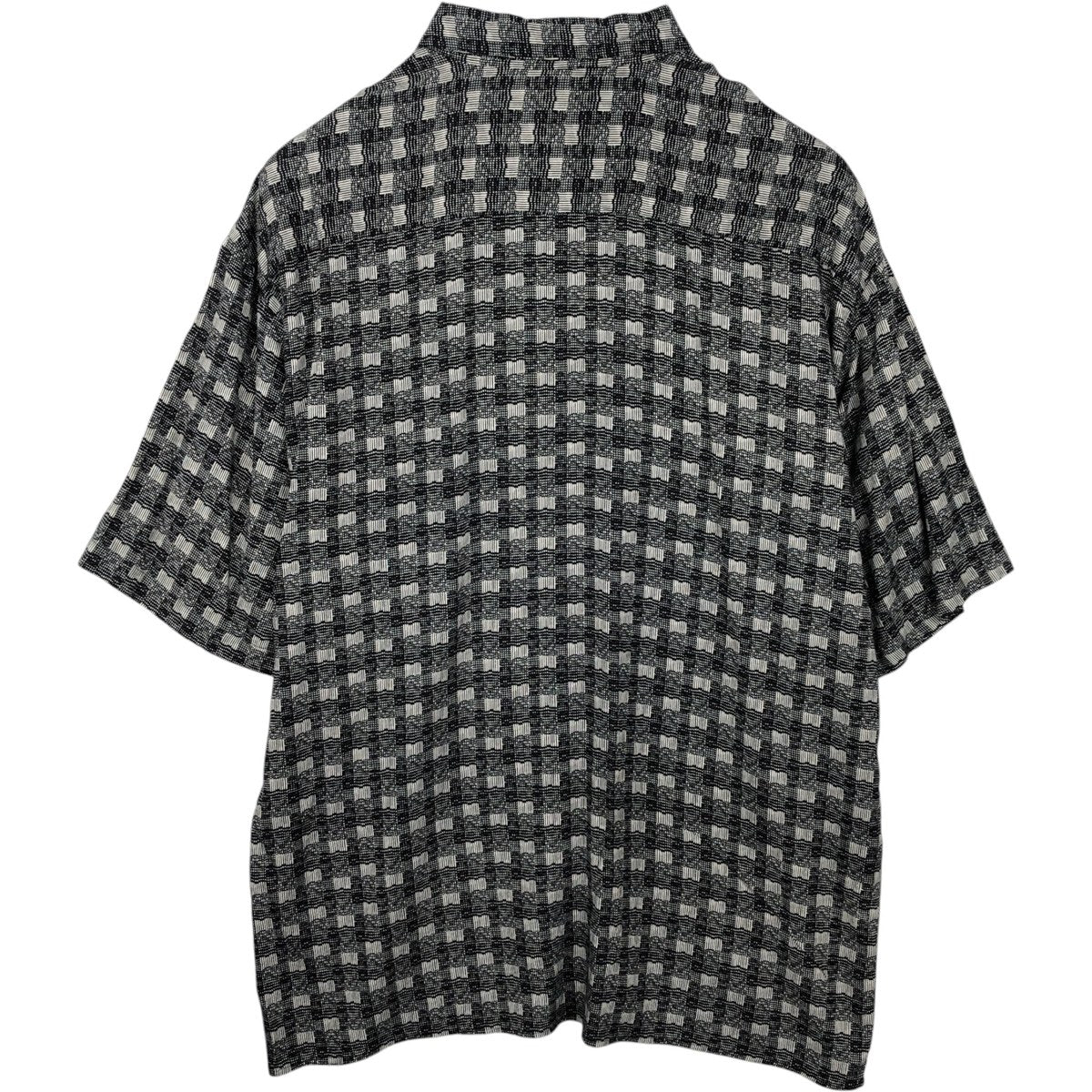 CITY STREETS all-over print short-sleeved rayon shirt, boxy fit, men's size XL. Rayon black type Vintage Second Hand