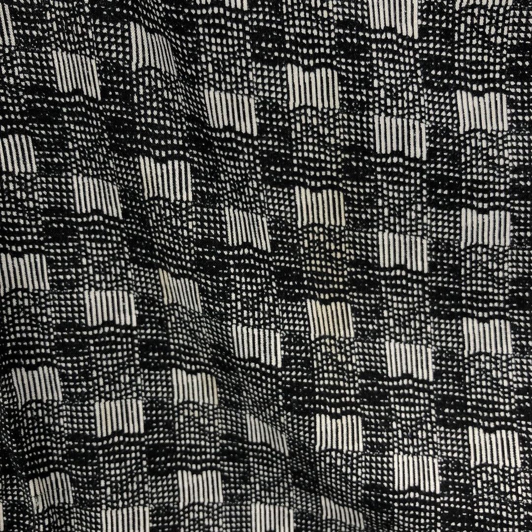 CITY STREETS all-over print short-sleeved rayon shirt, boxy fit, men's size XL. Rayon black type Vintage Second Hand
