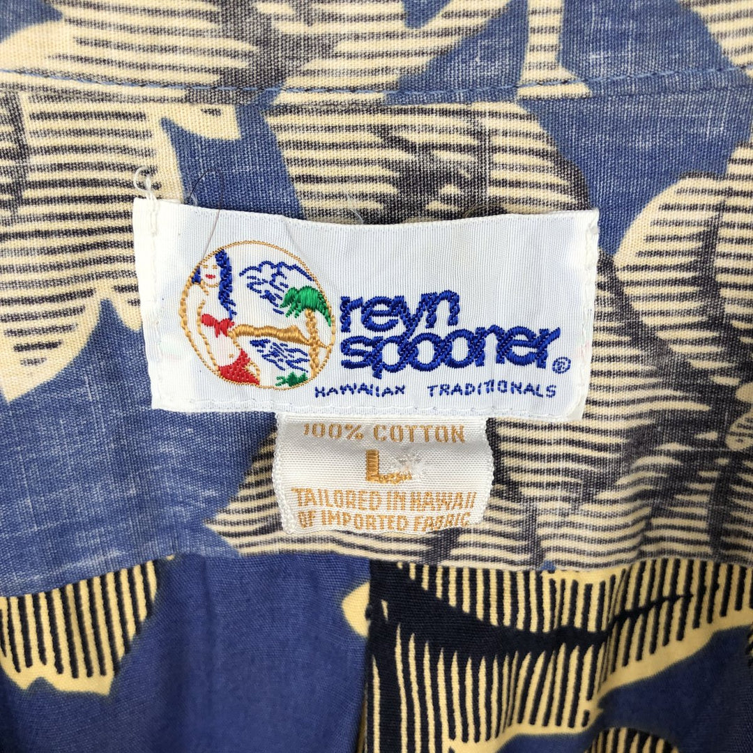 Reyn Spooner swimwear tag, bikini tag, hibiscus pattern, Hawaiian aloha shirt, boxy shirt, made in Hawaii, men's size L. cotton red type Vintage Second Hand