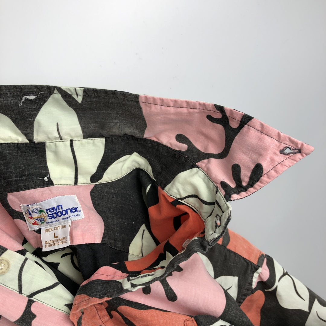 90'S Reyn Spooner swimwear tag, bikini tag, floral print, all-over print, button-down, Hawaiian Aloha shirt, boxy shirt, made in Hawaii. cotton black type Vintage Second Hand