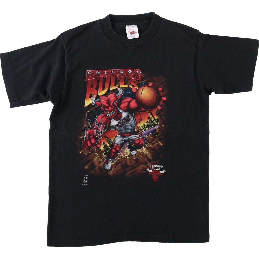 90'S Fruit of the Loom NBA Chicago Bulls Sports T-Shirt, Made in USA, Women's Size S (approx.), Vintage cotton black type Vintage Second Hand
