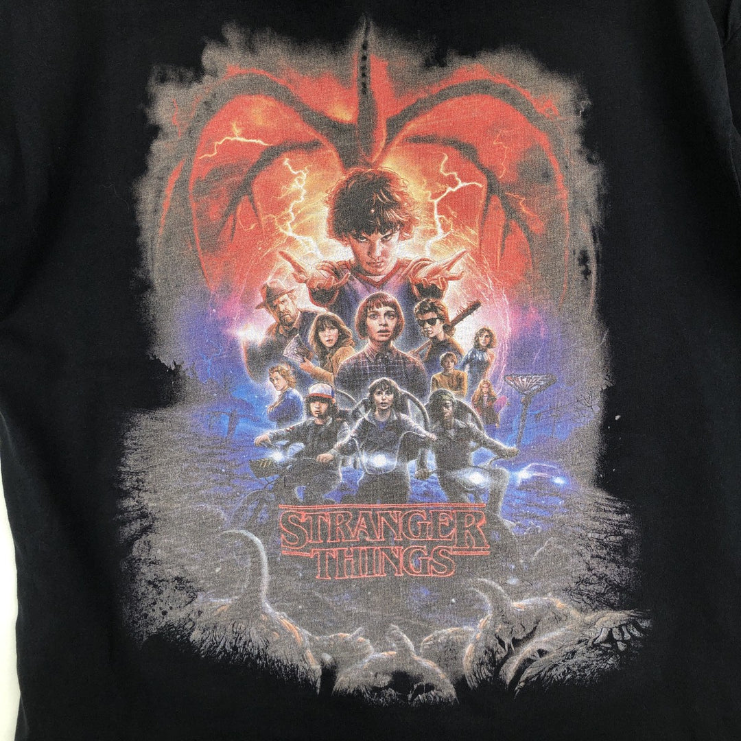 STRANGER THINGS Movie T-Shirt (Women's Size M) unclear black type Vintage Second Hand