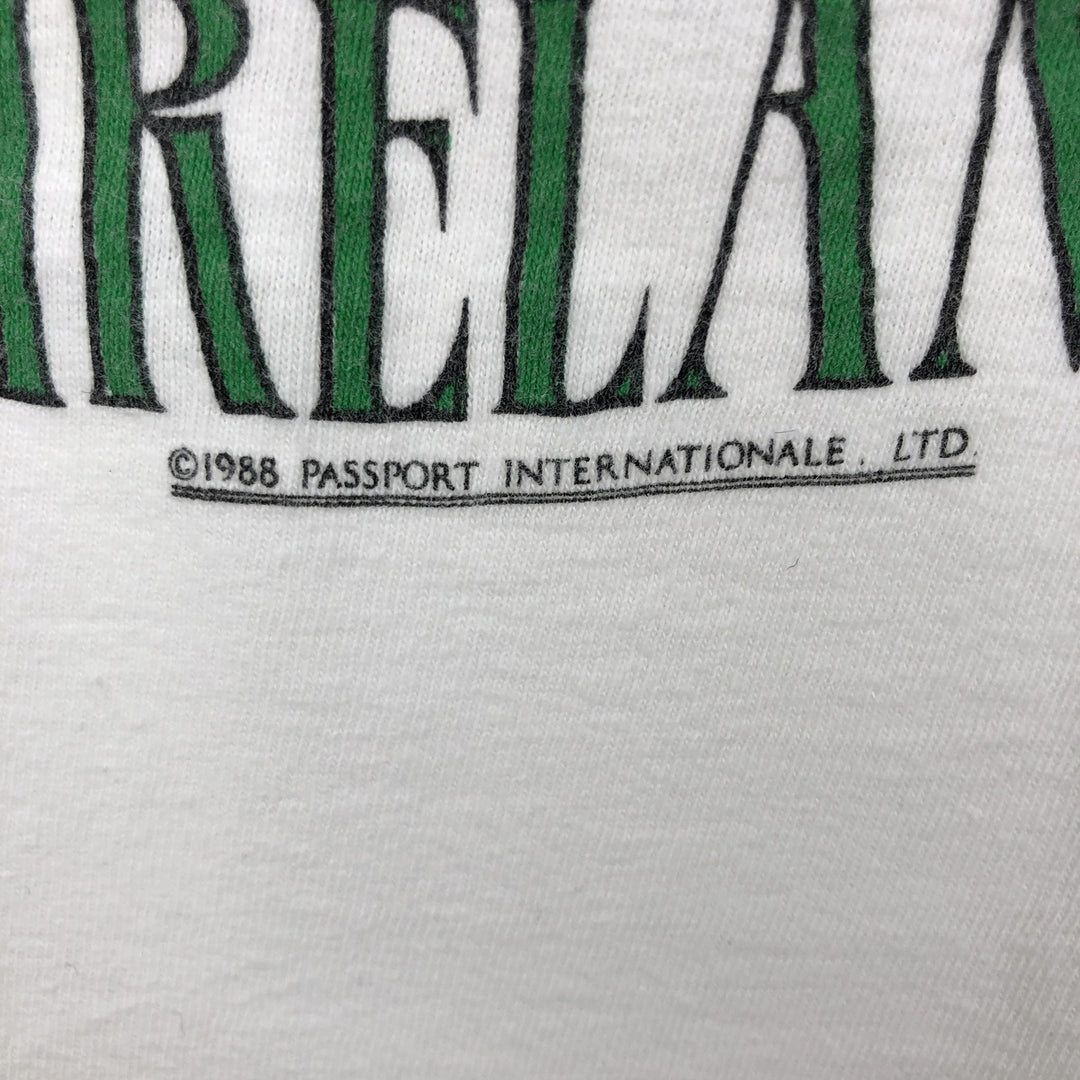 80'S style printed T-shirt, men's size XL. unclear white type Vintage Second Hand