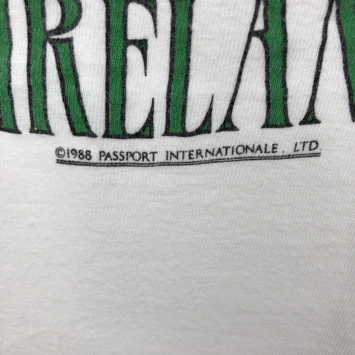 80'S style printed T-shirt, men's size XL. unclear white type Vintage Second Hand