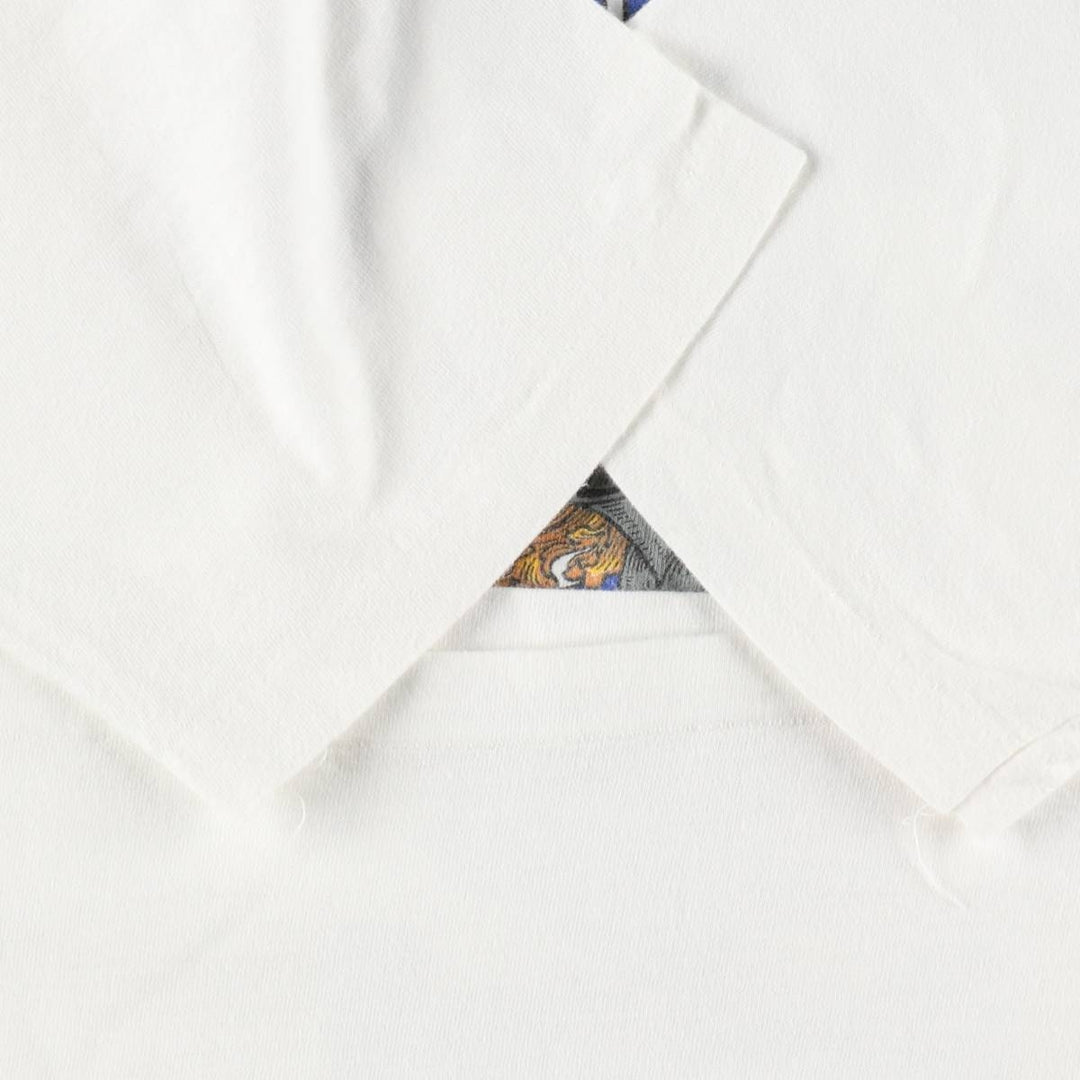 90'S ONEITA POWER-T Gordon's Pub Hong Kong Print T-Shirt, Made in USA, Men's Size M (Equivalent), Vintage cotton white type Vintage Second Hand