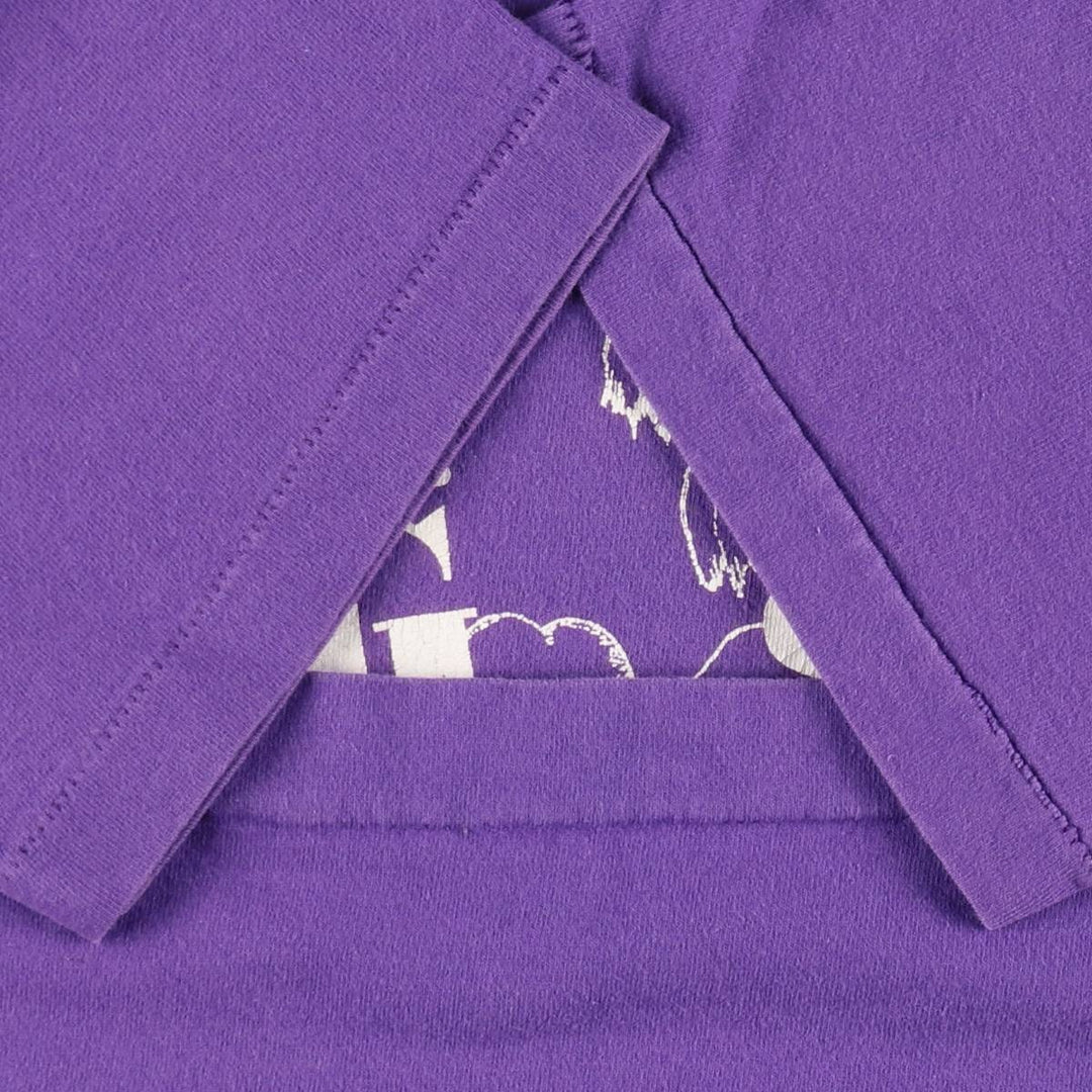 Fruit of the Loom dog print T-shirt, made in Canada, men's size L equivalent. cotton purple type Vintage Second Hand