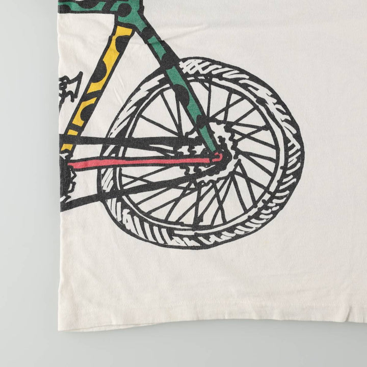 80'S GRAVITY GRAPHICS Print T-Shirt, Made in USA, Men's Size L (Equivalent), Vintage cotton white type Vintage Second Hand