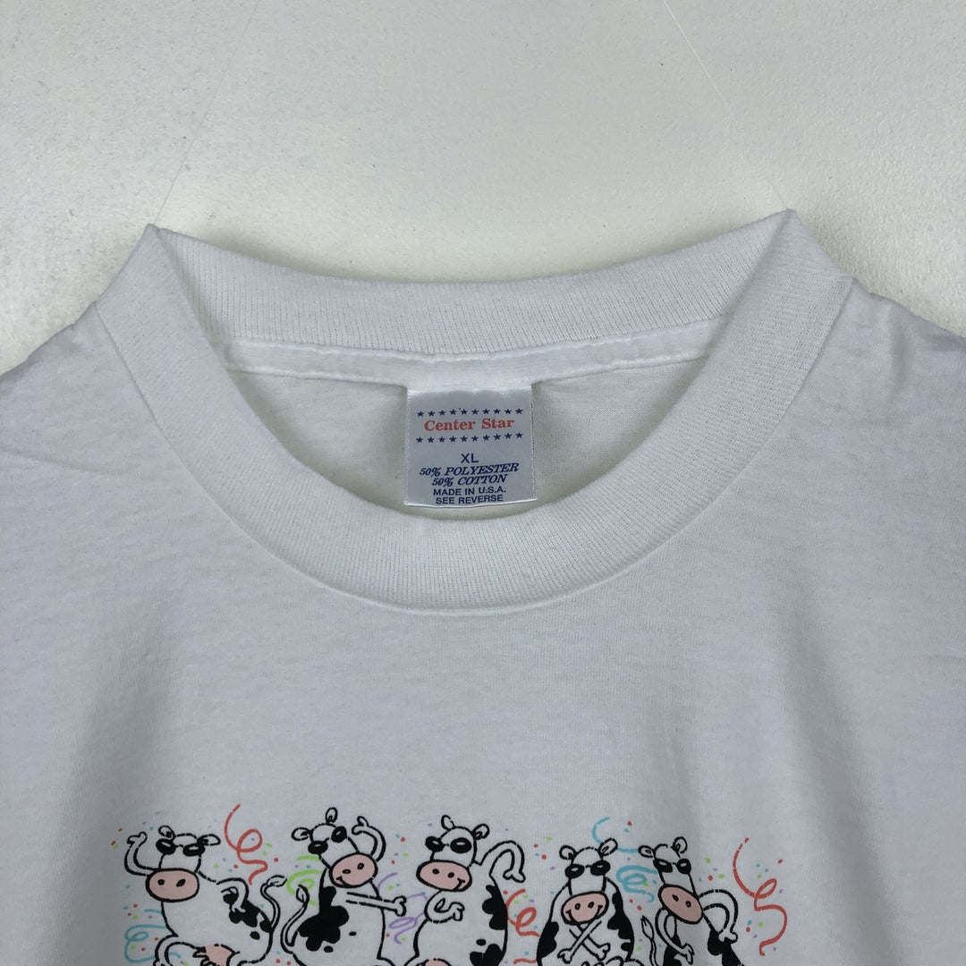 90'S Center Star Print T-Shirt, Made in USA, Men's XL equivalent, Vintage polyester white type Vintage Second Hand