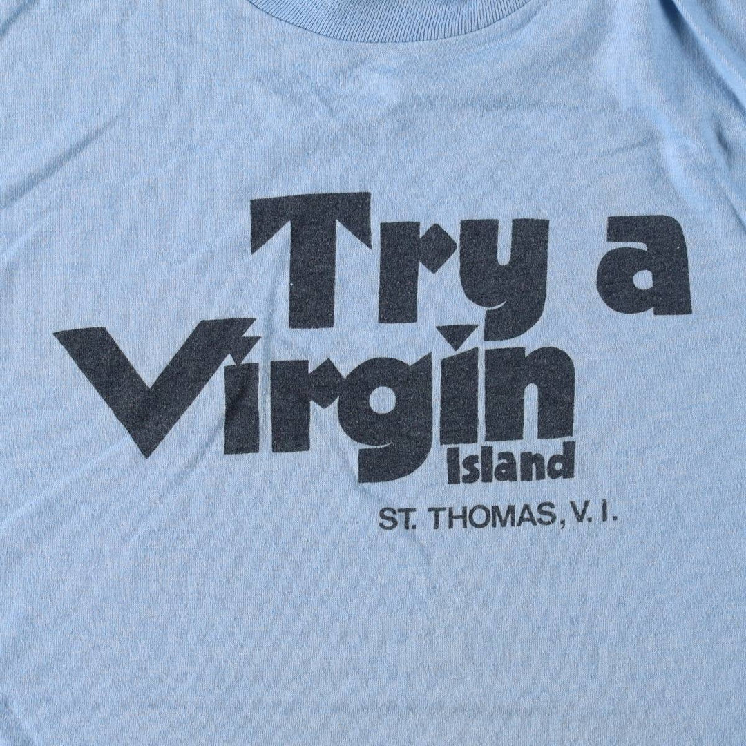 80'S sportswear print t-shirt, made in USA, men's size L equivalent, vintage. cotton Blue type light blue Vintage Second Hand