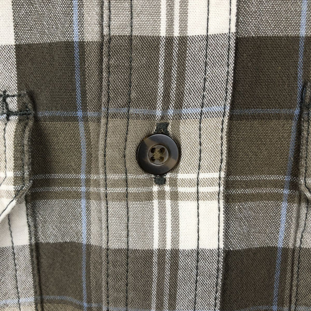 Carhartt Relaxed Fit Long Sleeve Button-Down Work Shirt, Men's Size Medium cotton Khaki type Vintage Second Hand