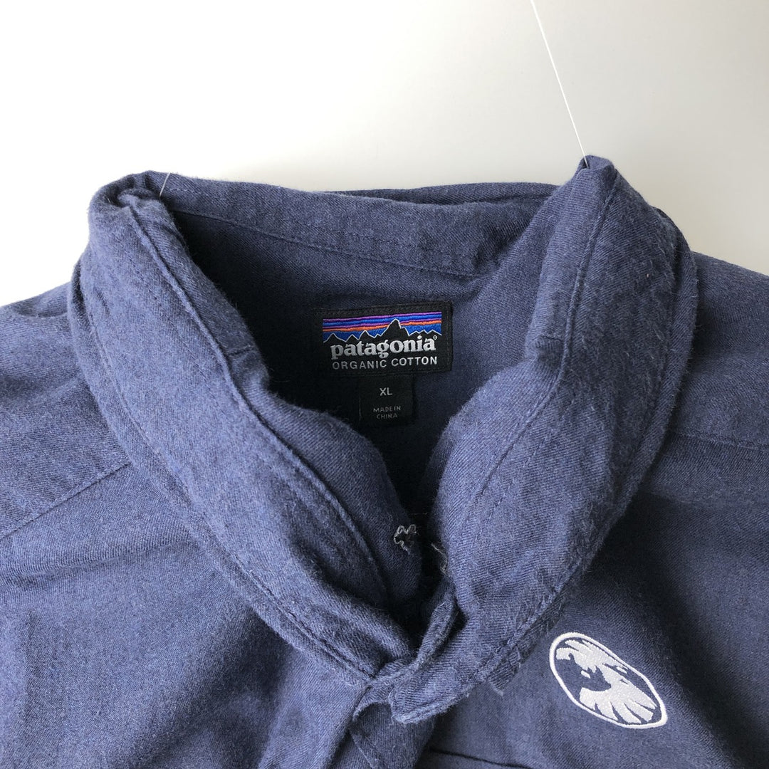 Patagonia ORGANIC COTTON 53900FA19 Long-Sleeve Button-Down Flannel Shirt, Men's XL (approx.) Organic cotton navy blue type Vintage Second Hand
