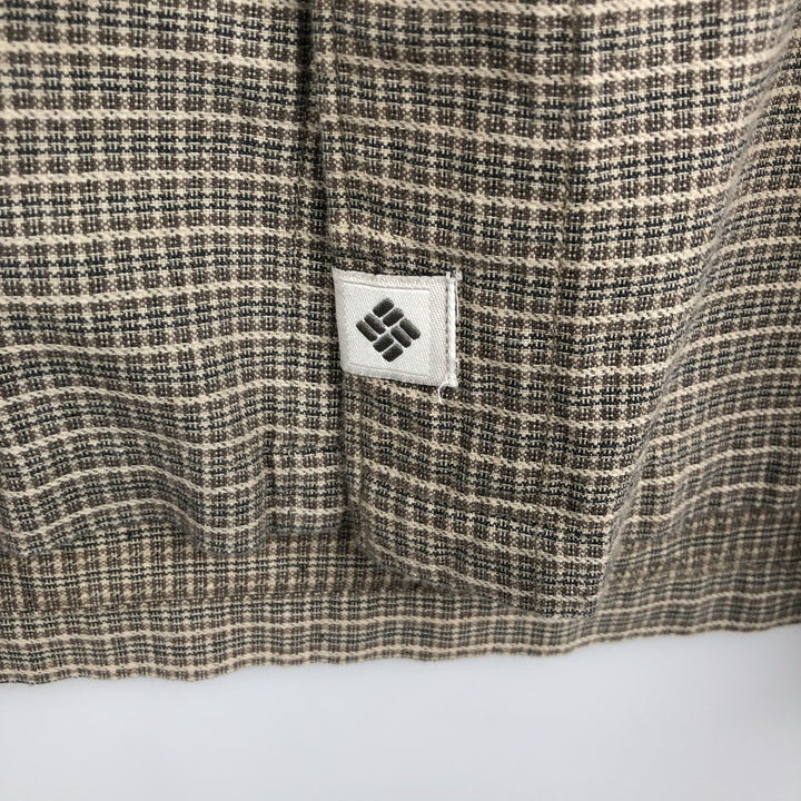 90s-00'S Columbia Short-Sleeve Cotton Check Shirt, Boxy Shirt, Men's Size M (Equivalent), Vintage cotton Khaki type beige Vintage Second Hand