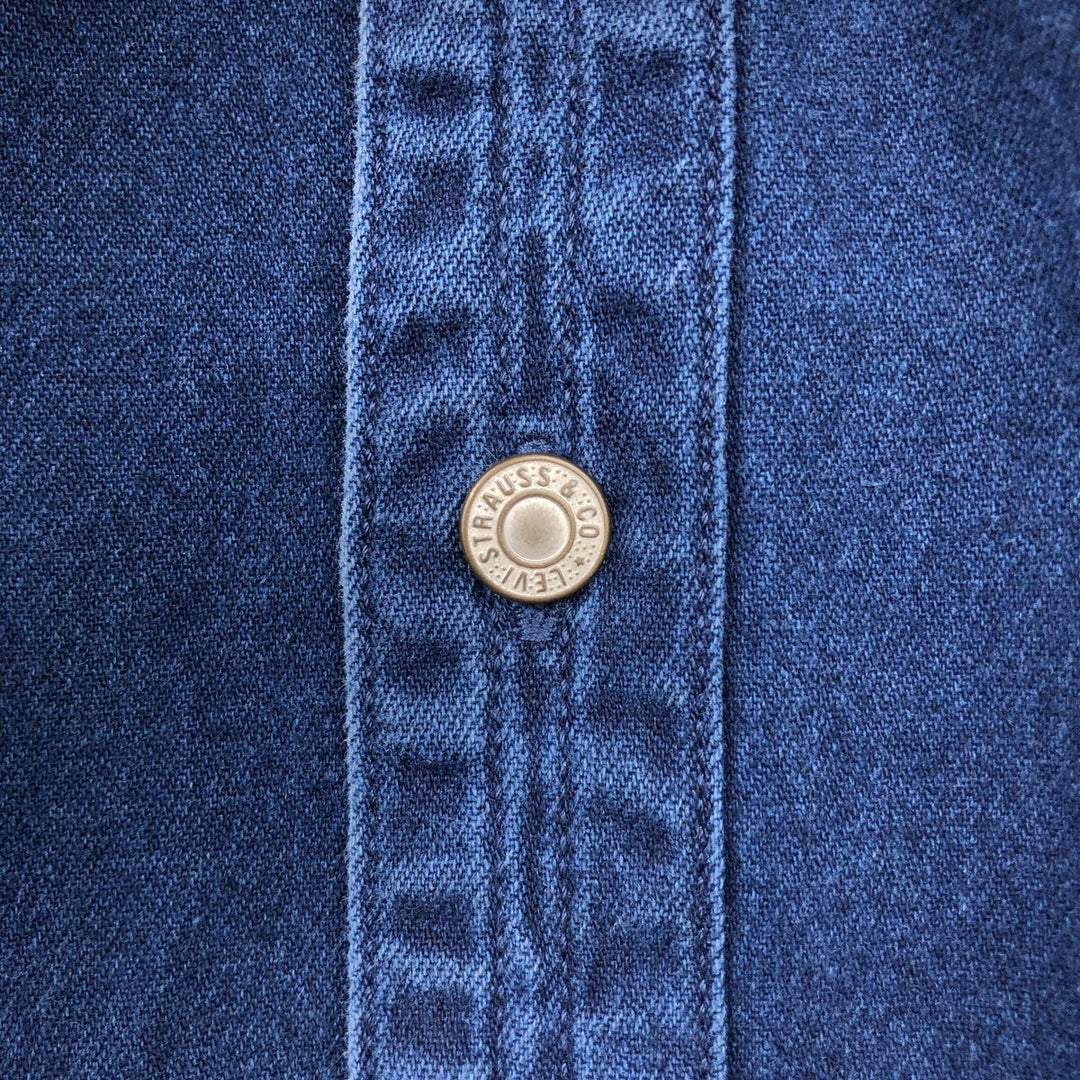 90'S Vintage Levi's Long Sleeve Denim Shirt, Men's Size Medium cotton blue type Vintage Second Hand