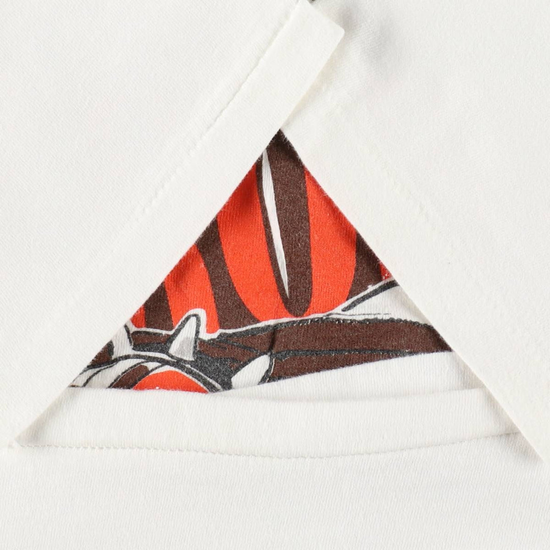80'S NUTMEG NFL Cleveland Browns sports print T-shirt, Made in USA, Men's size S equivalent, Vintage cotton white type Vintage Second Hand