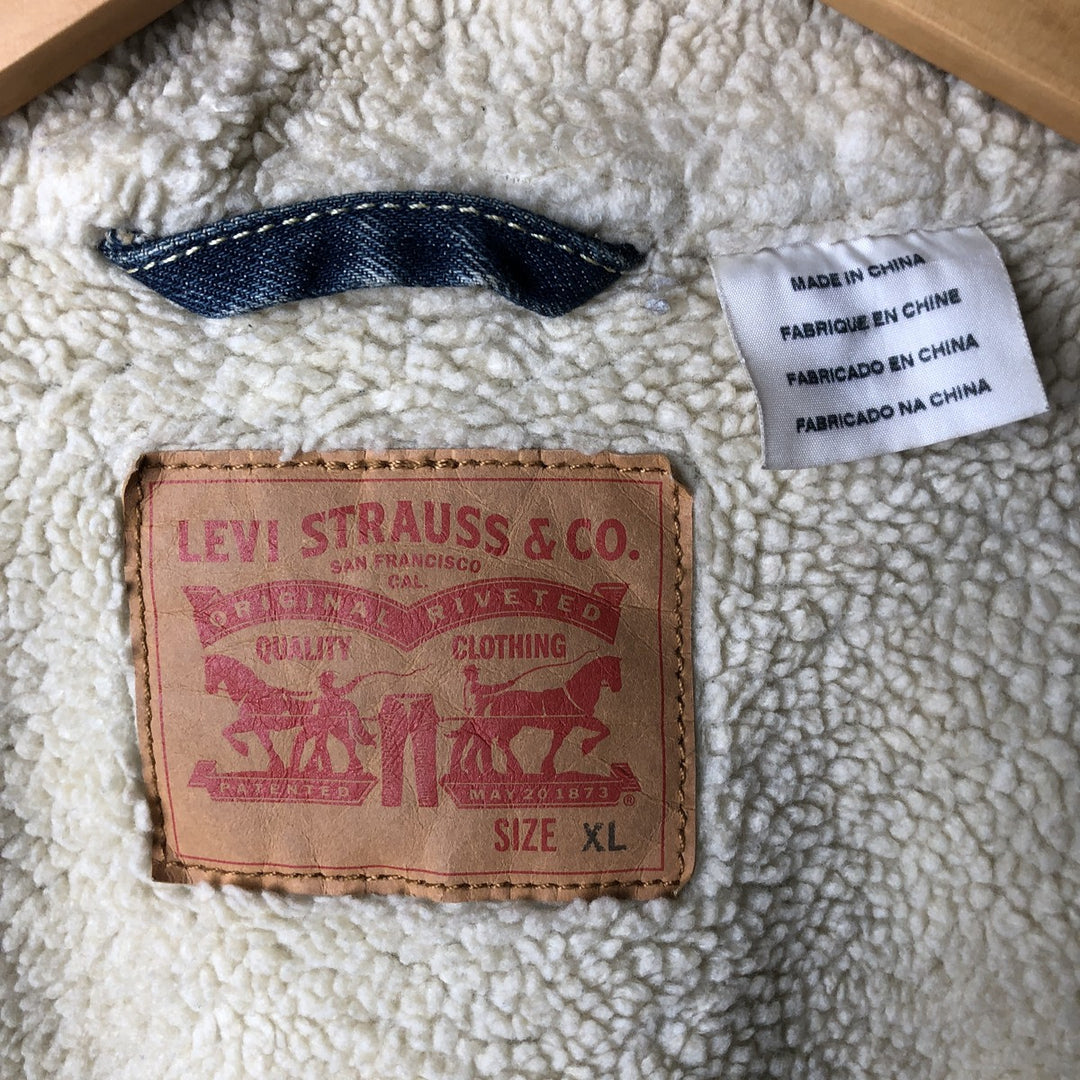 Levi's Padded Denim Jacket, Men's Size XL cotton blue type Vintage Second Hand