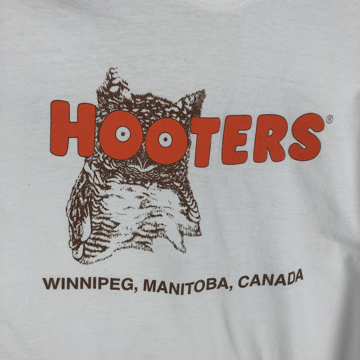 2000'S Fruit of the Loom Heavy Cotton Hooters Advertising T-Shirt, Made in Canada, Men's Size XL (approx.) cotton white type Vintage Second Hand