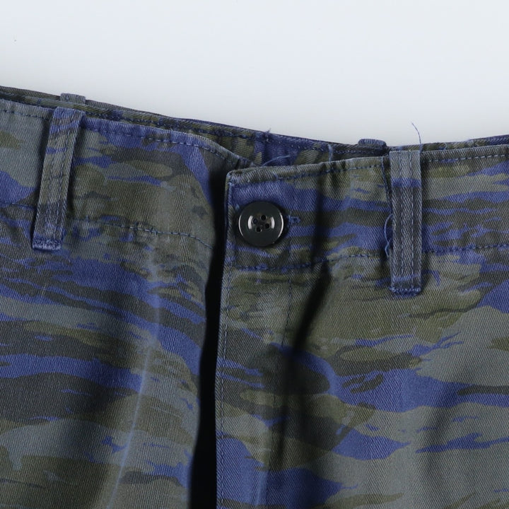 Camouflage pattern blue lizard camo military cargo pants, men's size W36 (approx.) unclear navy blue type Vintage Second Hand