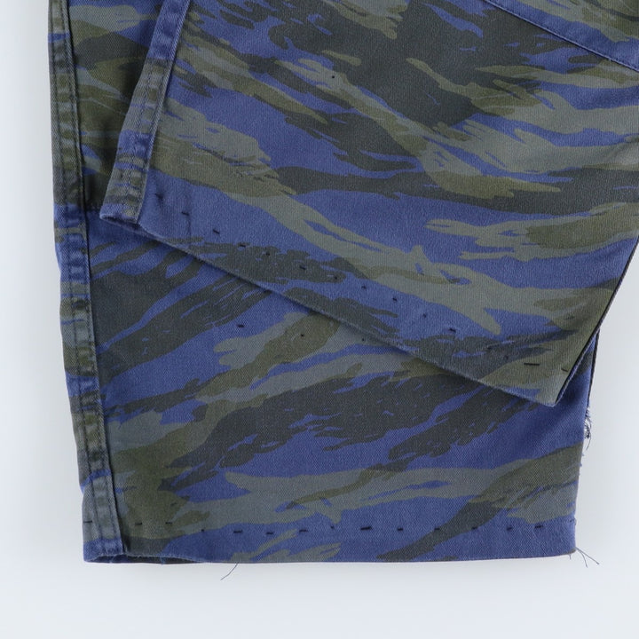 Camouflage pattern blue lizard camo military cargo pants, men's size W36 (approx.) unclear navy blue type Vintage Second Hand