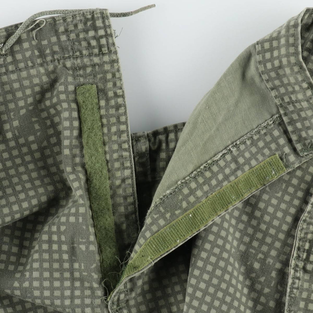 Camouflage Night Desert Camo Military Overpants, Made in USA, Medium-Long (Men's Size M equivalent), Vintage. cotton Khaki type Vintage Second Hand