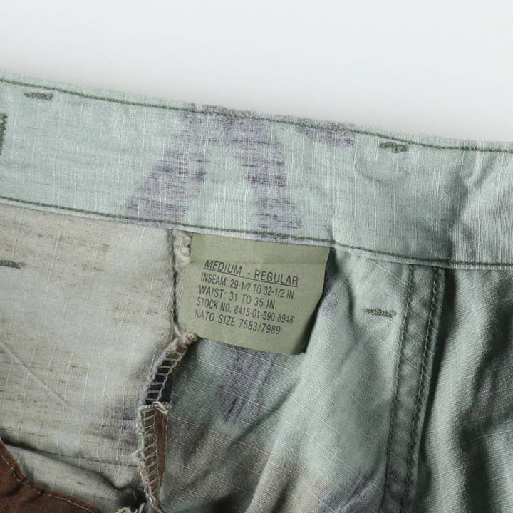 90'S US Military Woodland Camo Ripstop Military Cargo Pants, Combat Pants, Made in USA, Size Medium-Regular Nylon Khaki type Vintage Second Hand