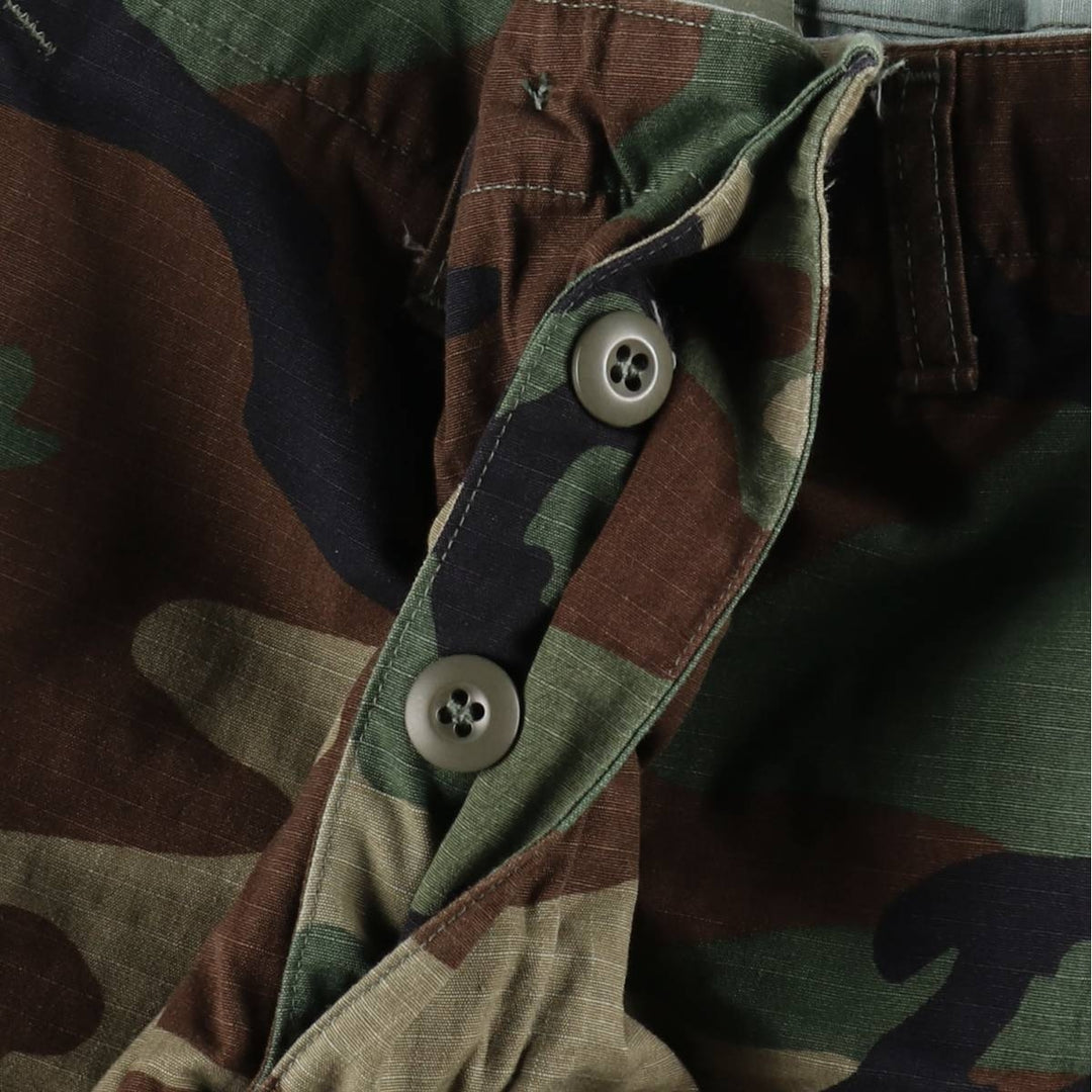 90'S US Military Woodland Camo Ripstop Military Cargo Pants, Combat Pants, Made in USA, Size Medium-Regular Nylon Khaki type Vintage Second Hand