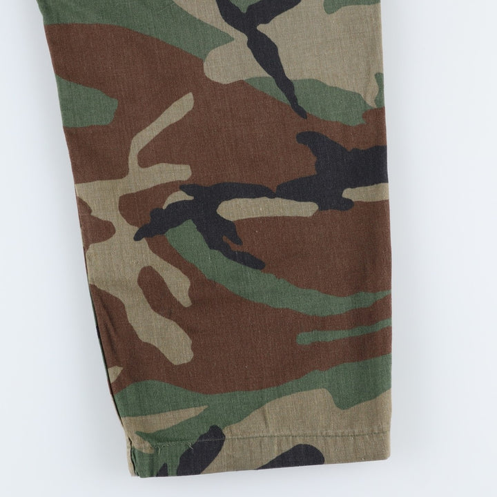 1990'S US Military Issue Camouflage Pattern Woodland Camo Military Cargo Pants, Made in USA, Medium-Short, Men's W34 (approx.), Vintage Nylon Khaki type Vintage Second Hand