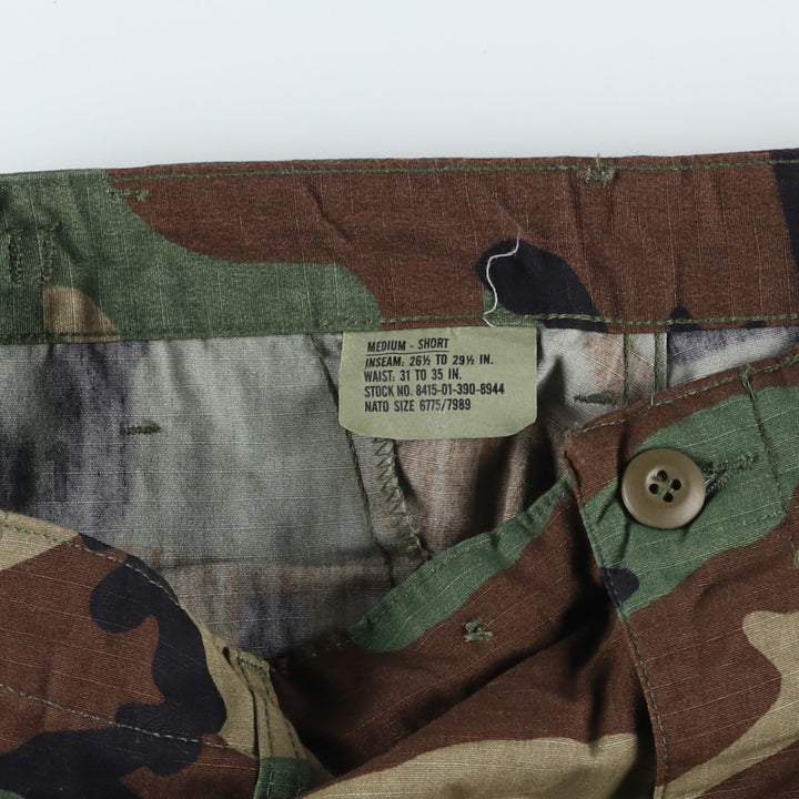 2000'S US Military Issue Camouflage Pattern Woodland Camo Military Cargo Pants, Made in USA, Medium-Short, Men's W34 equivalent. cotton Khaki type Vintage Second Hand