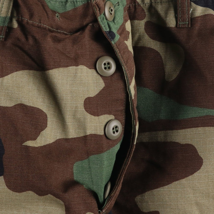2000'S US Military Issue Camouflage Pattern Woodland Camo Military Cargo Pants, Made in USA, Medium-Short, Men's W34 equivalent. cotton Khaki type Vintage Second Hand